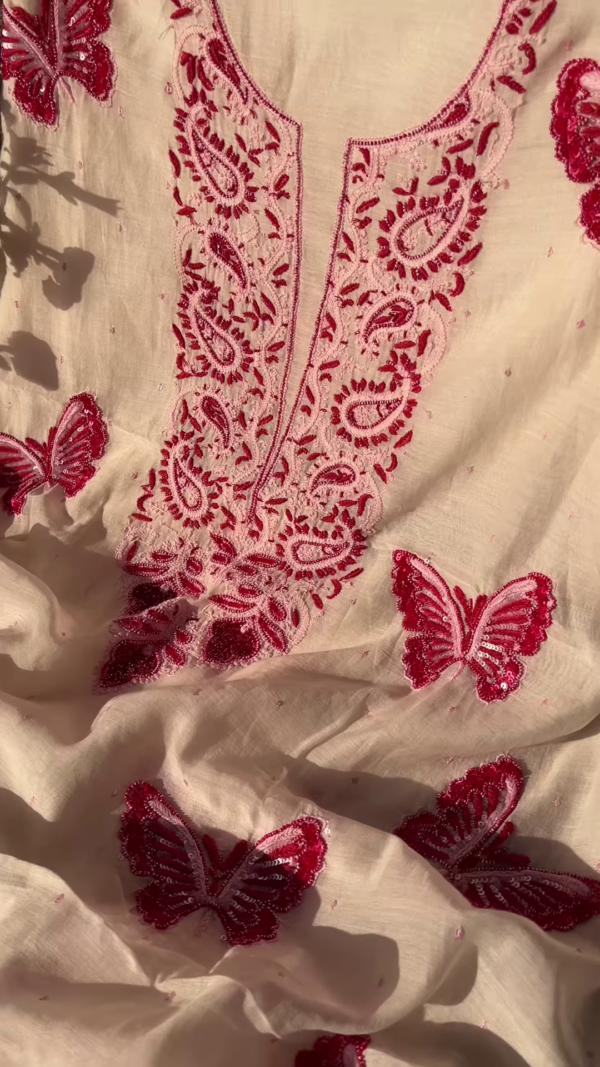 Off-White Kashmiri Embroidered Unstitched Suit Set - Image 4